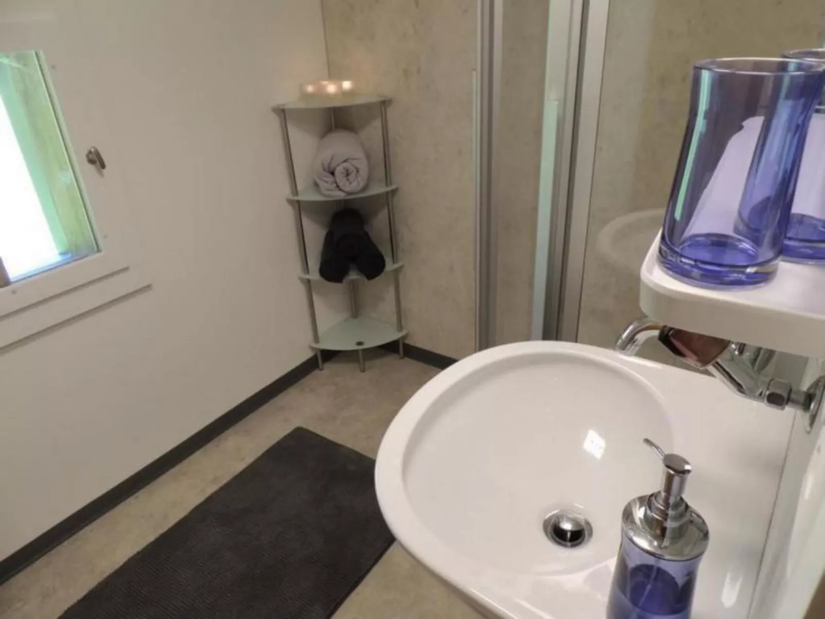 Lengwald "Hiisli"-Inside