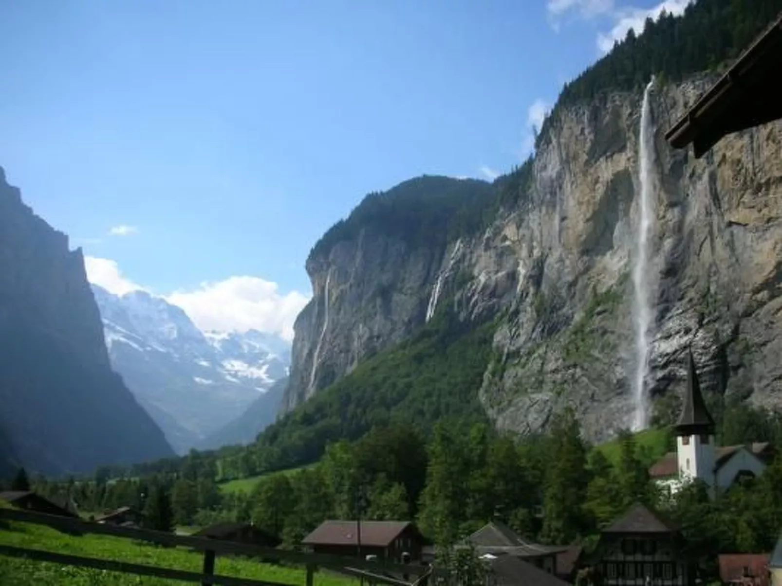Gegenüber den Staubbach Wasserfällen-Outside