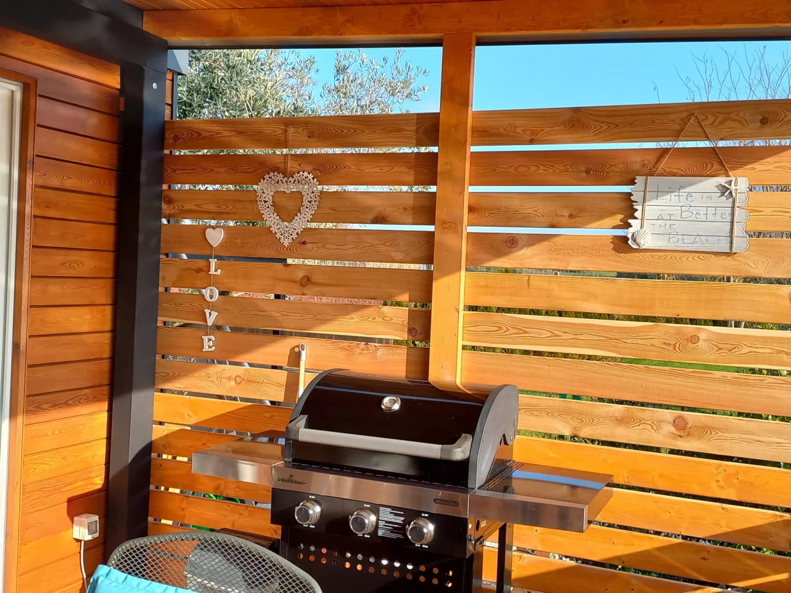 Beach House BET, romantisches Refugium im Olivenhain-Draußen