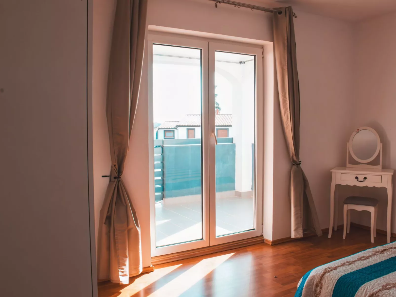 Deh 7, Dorf Štinjan-Drinnen