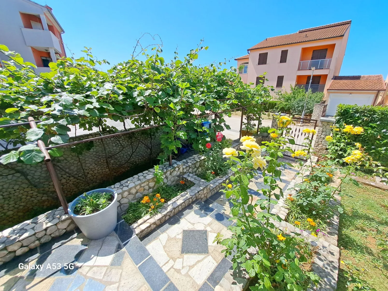 "Apartment Kate" mit Terrasse-Draußen