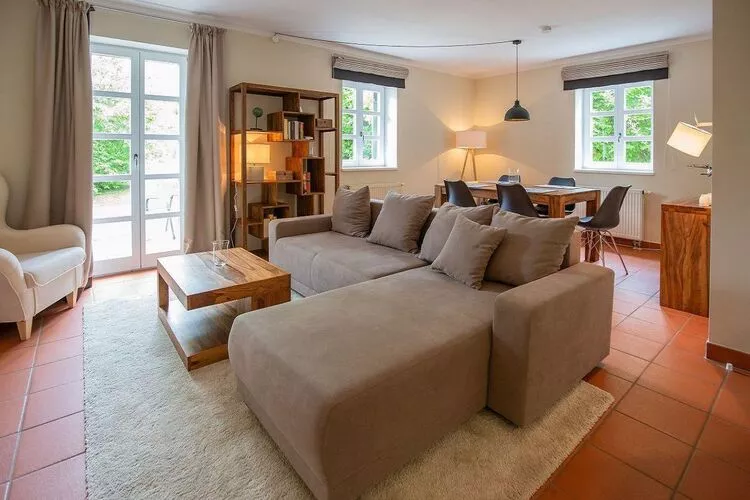 Typ E EG oder OG 3 Personen-Living room