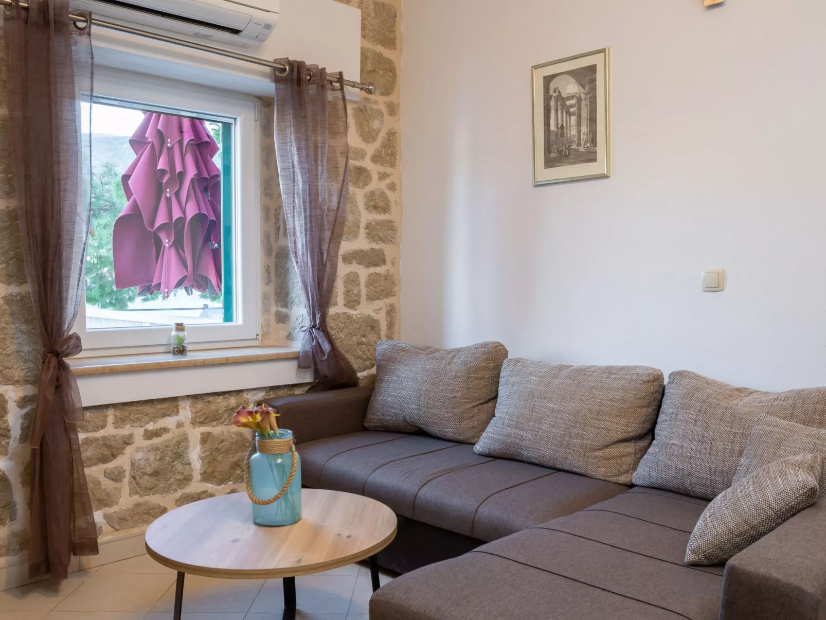 Sonnenaufgang an der Adria - Strandhaus-Drinnen