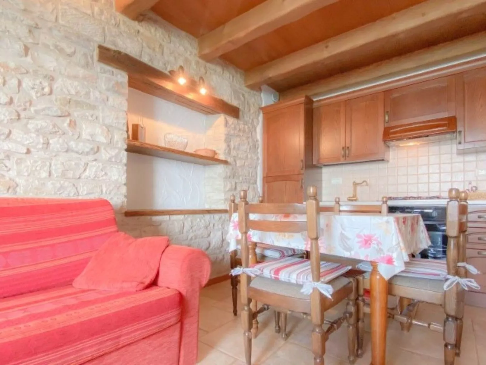 Für 4 Personen ca. 30 m&sup2; in Novigrad, Adriaküste Kroatien (Westküste von I-Drinnen