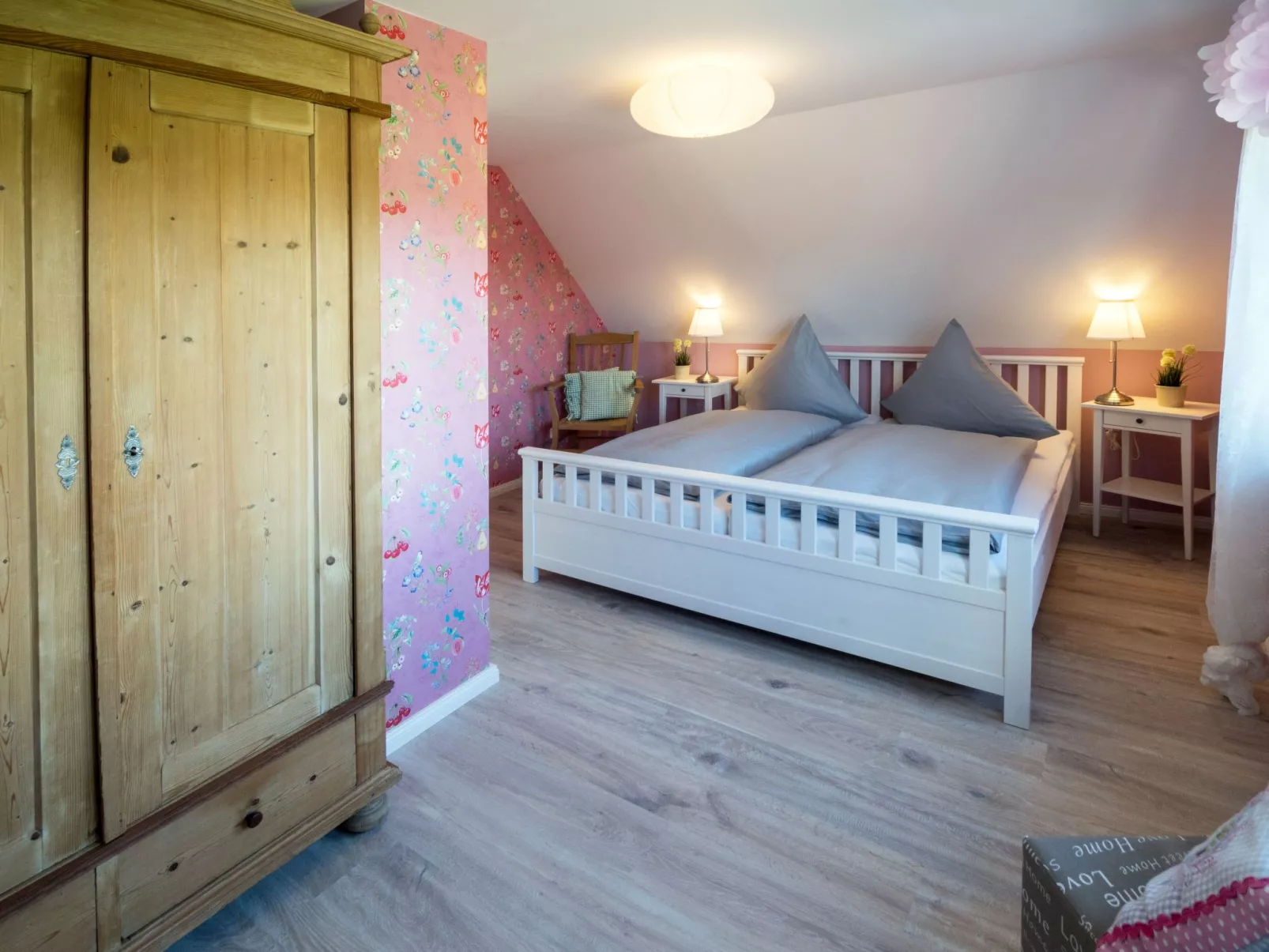 Polly-Image-tags.info