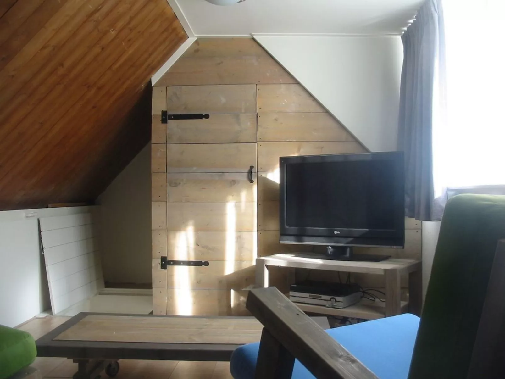 "Emmastraat" mit Terrasse-Drinnen