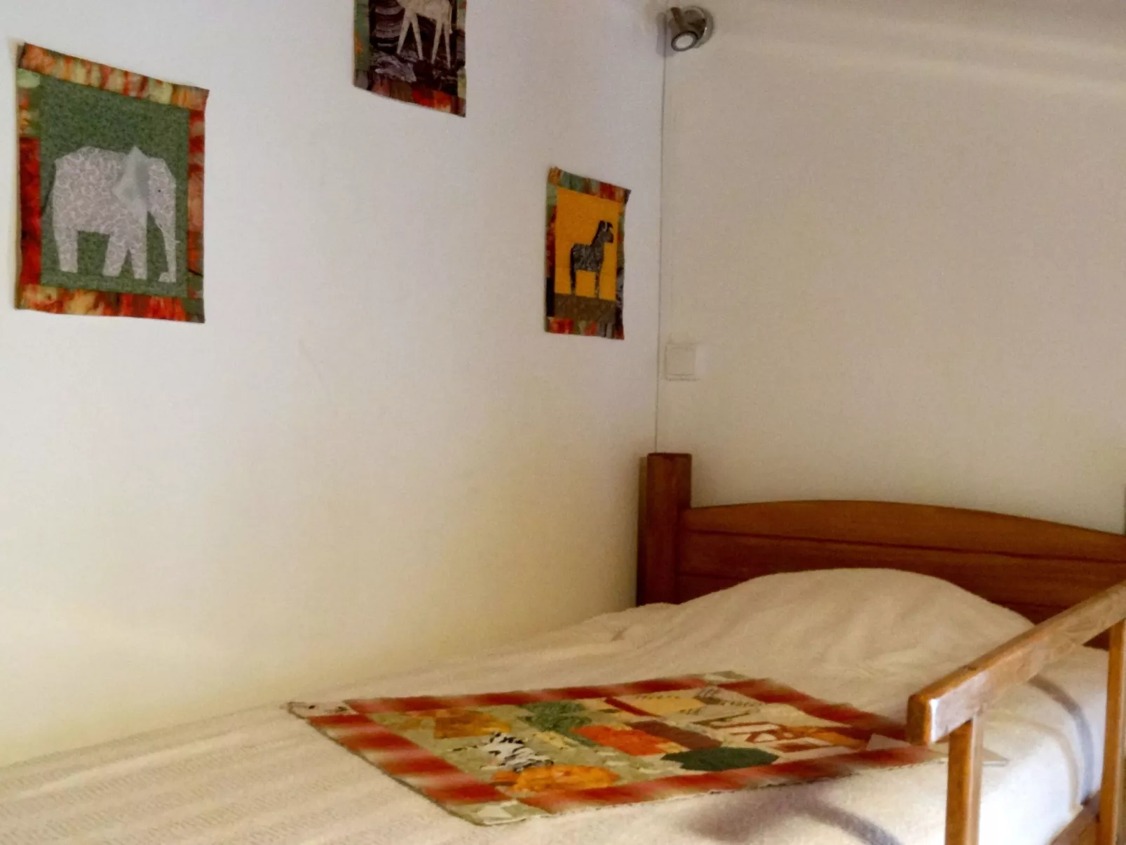 "La Source" mit Pool-Drinnen