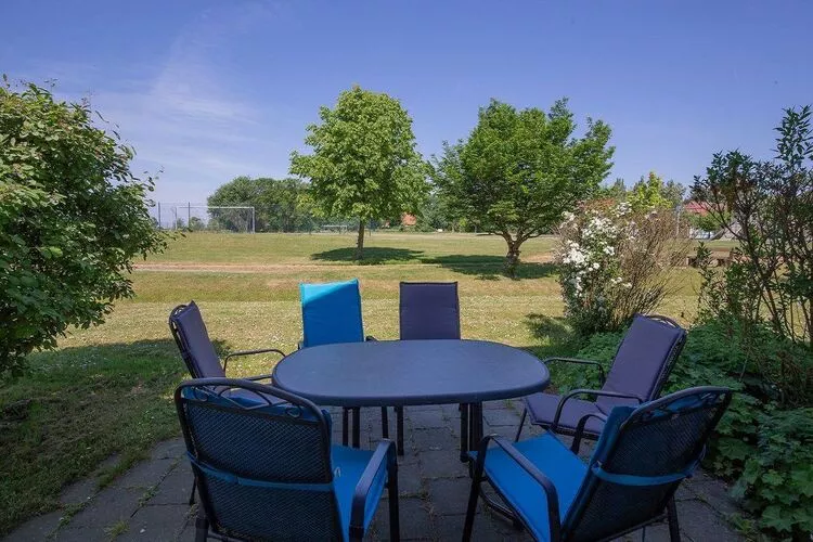 Typ E EG oder OG 4 Personen-Terrace balcony