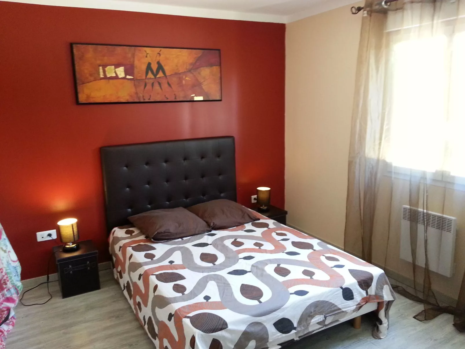 Mit eigenem Pool-Drinnen