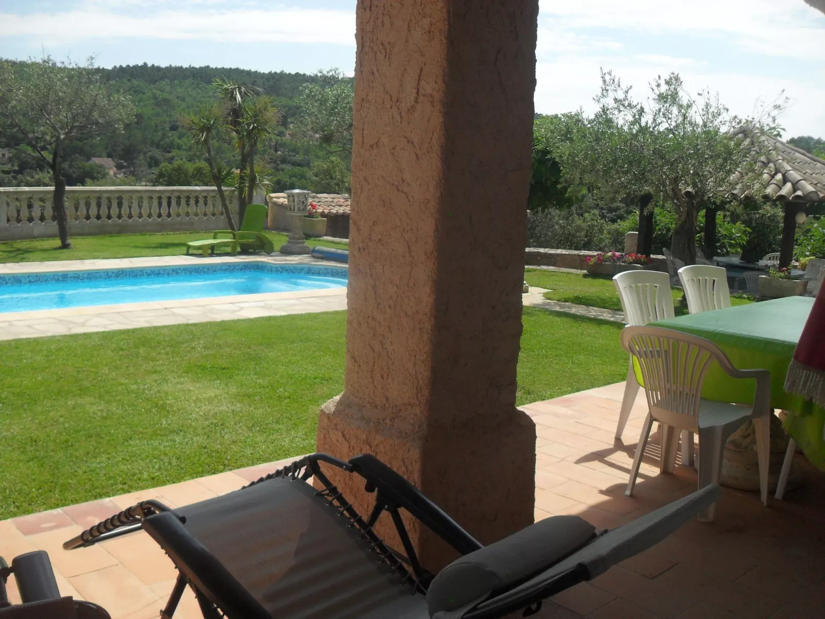 Beheizter Pool ab Mitte April-Outside