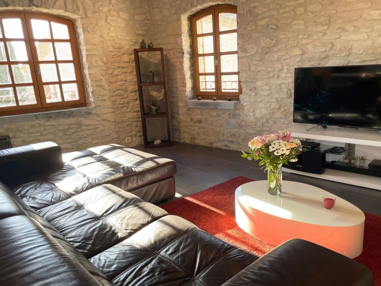 Domäne "Pavillon Timéo" mit Infinity-Pool-Inside