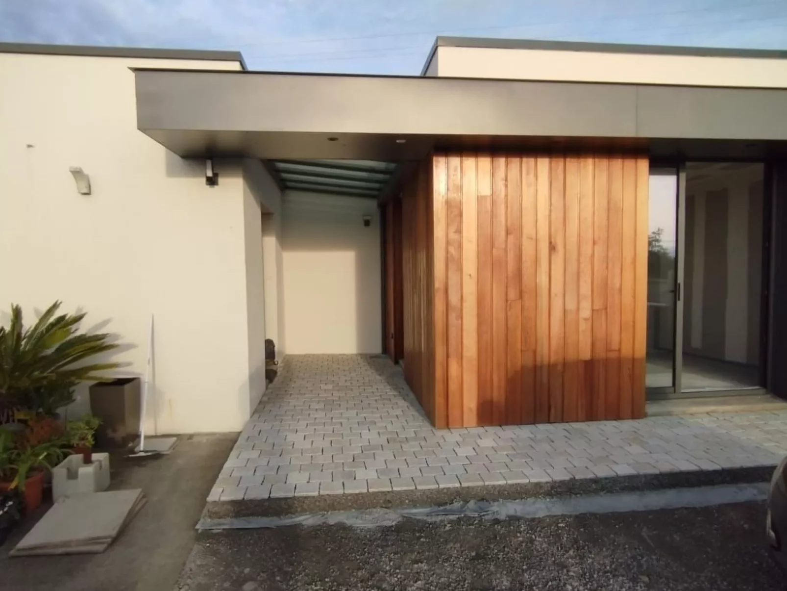 Der Contempastel-Draußen