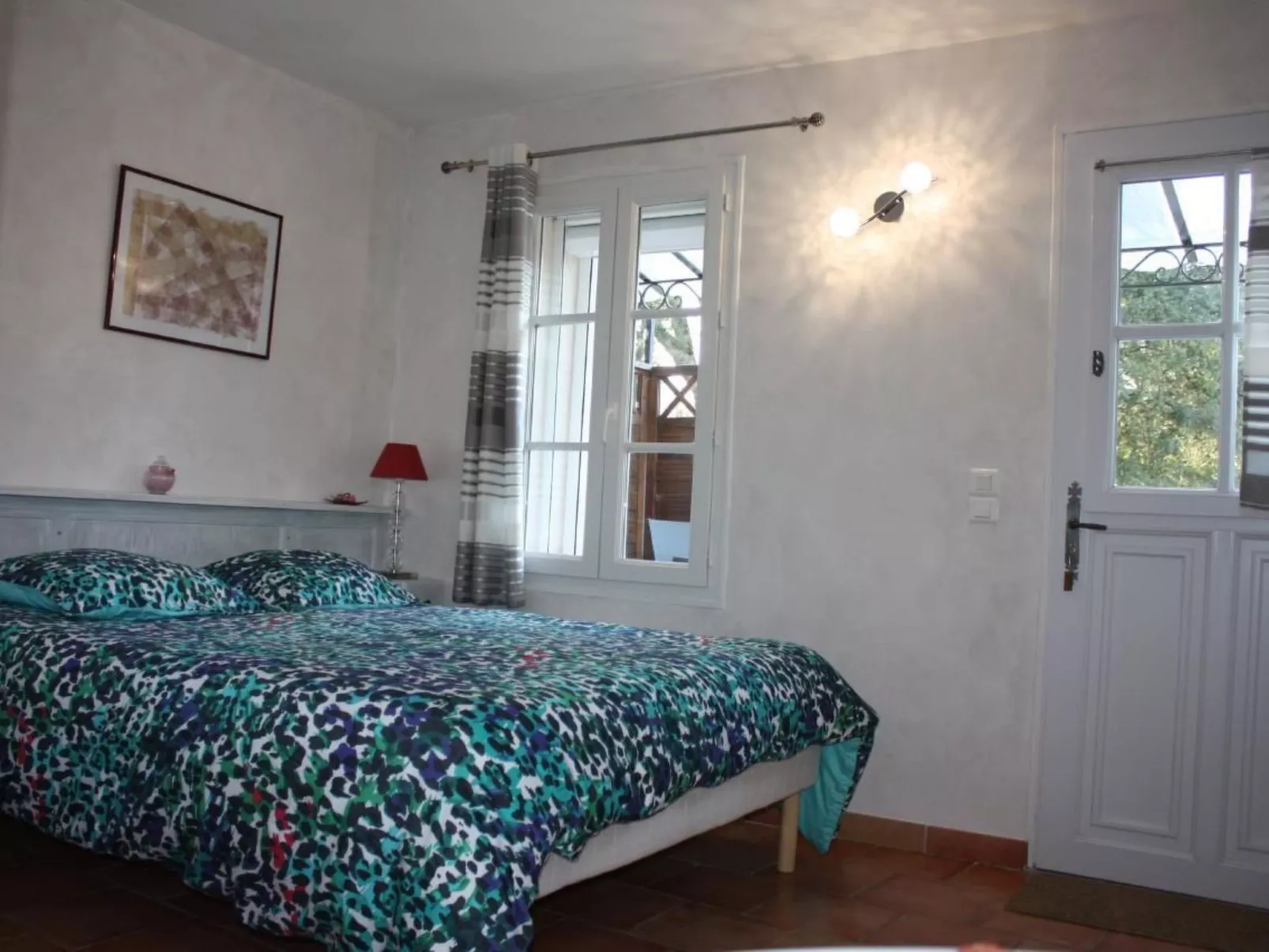 Gemütliches Studio inmitten von Weinbergen und Olivenbäumen-Drinnen