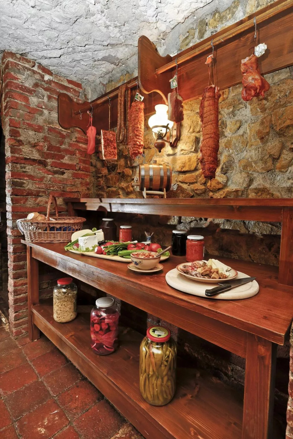 Kürzlich in eine Ferienvilla konvertiertes (2010), umfriedetes Haus aus der Sac-Inside