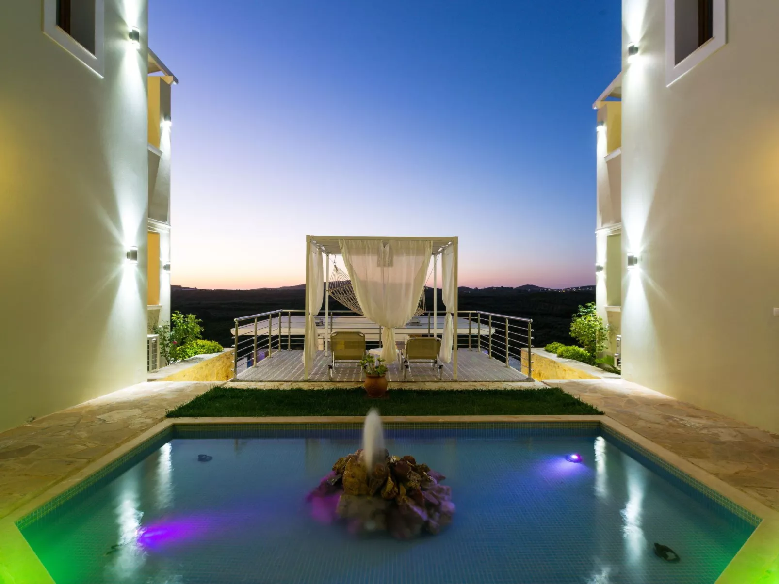 Villa "Kampos" mit eigenem Pool-Draußen