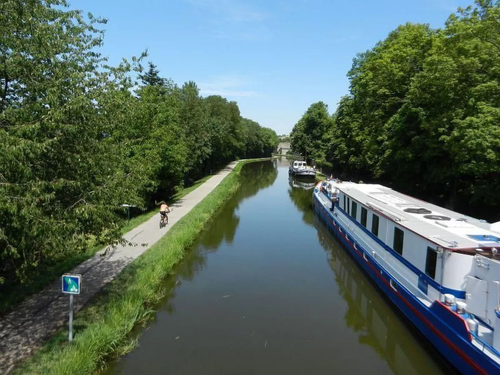 Le gite du randonneur (Das Ferienhaus des Wanderers)-Draußen
