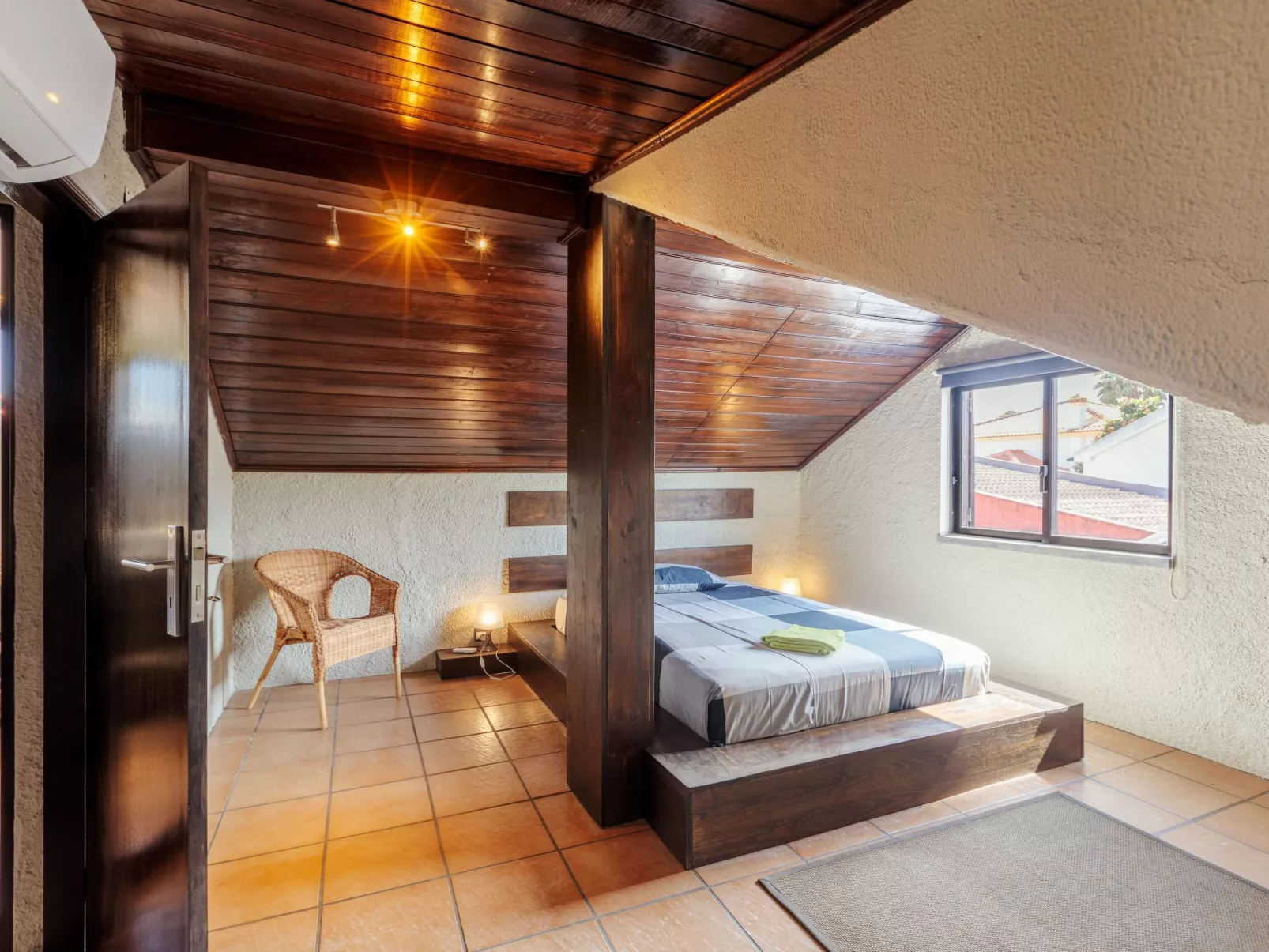 Aroeira Pool House-Dedans