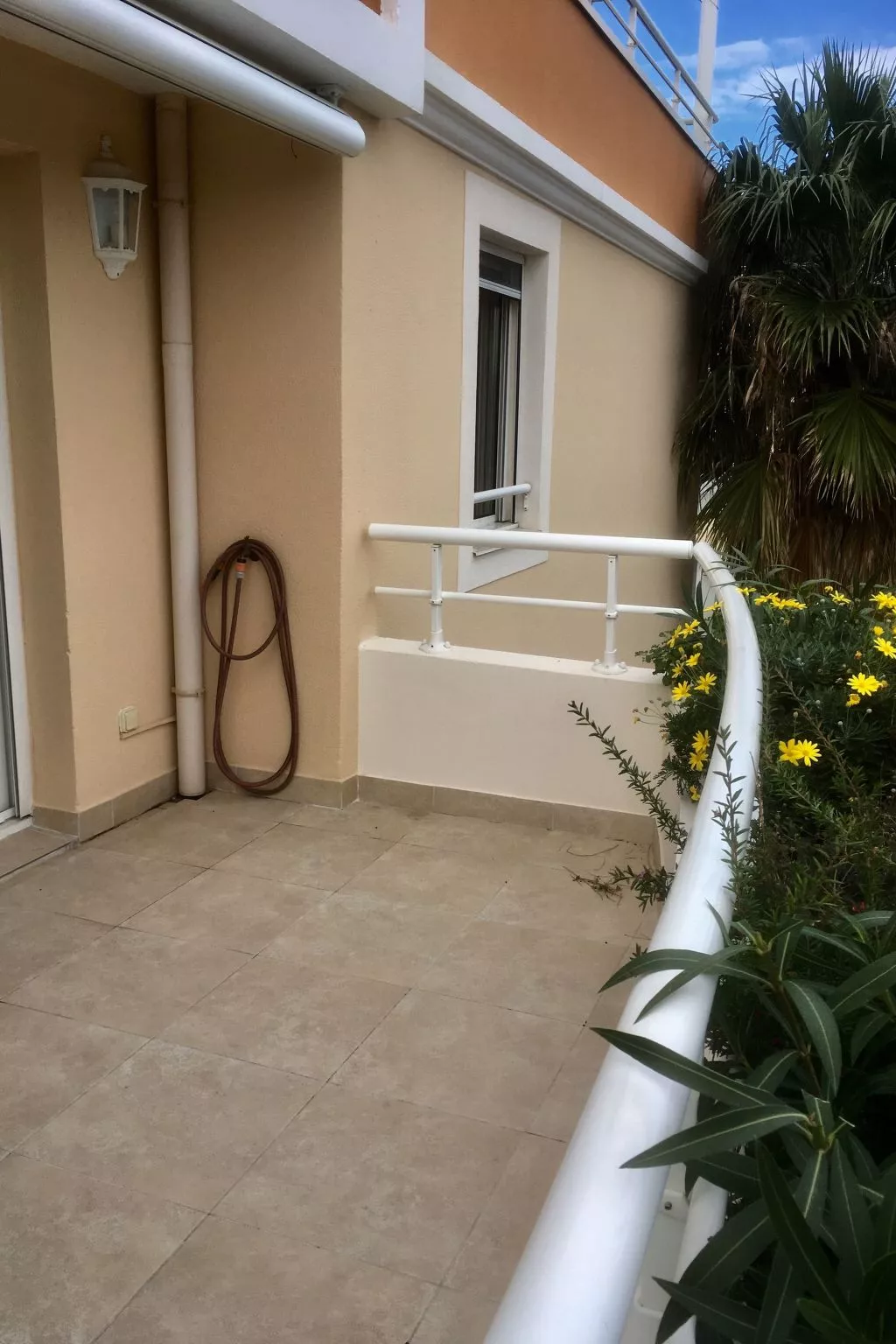 Wohnung mit Terrasse-Dehors