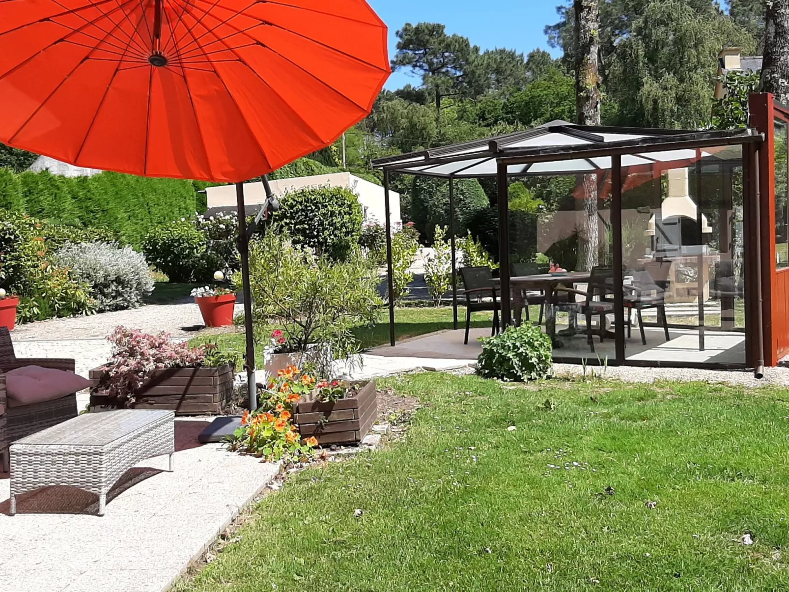 Chalet "gite du bois d'amour" (Hütte des Liebesh-Outside