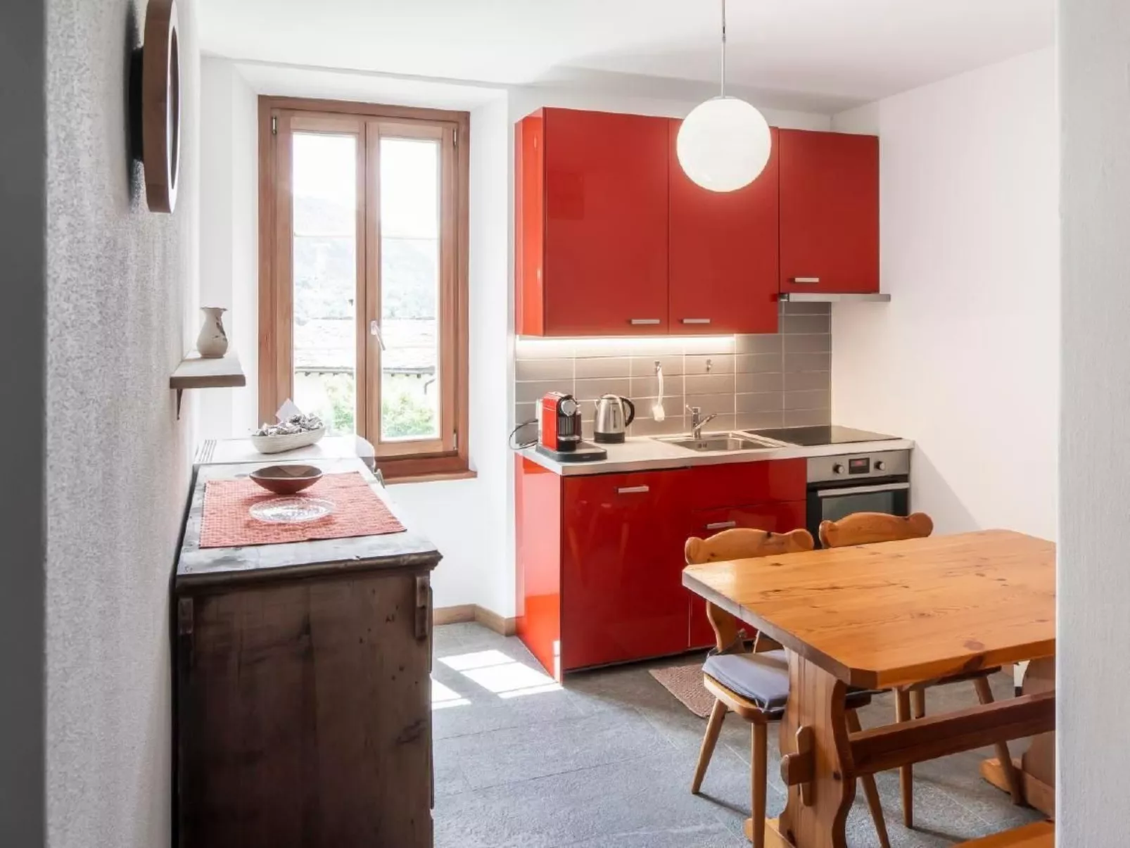 Geräumige Ferienwohnung-Drinnen