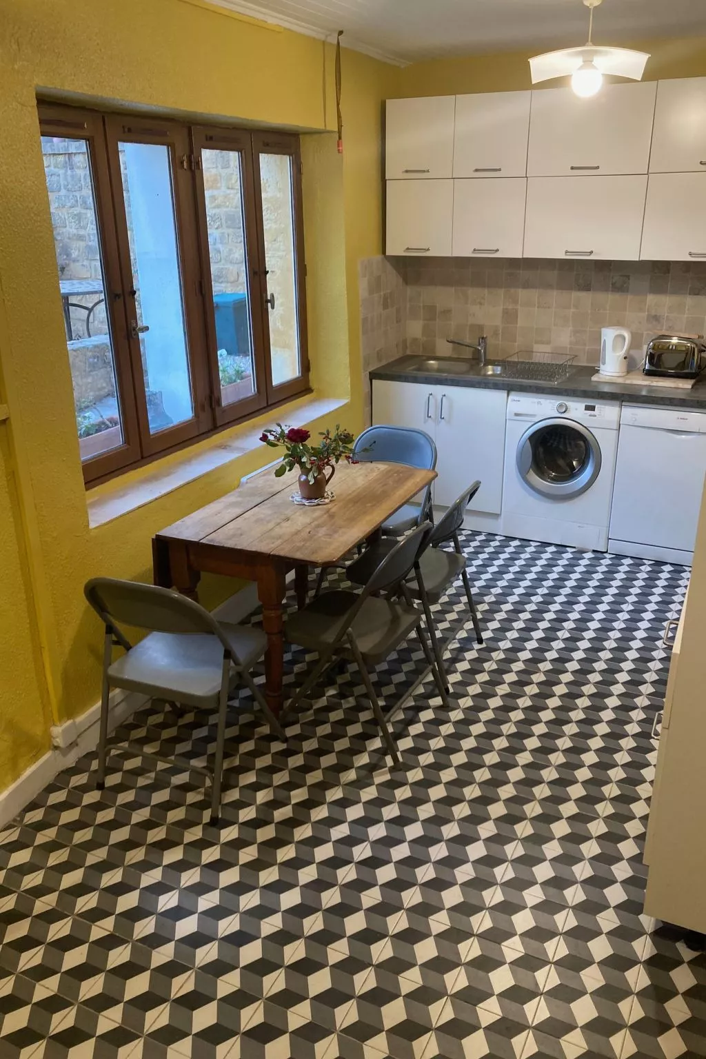 Historisches Gourdon-Drinnen