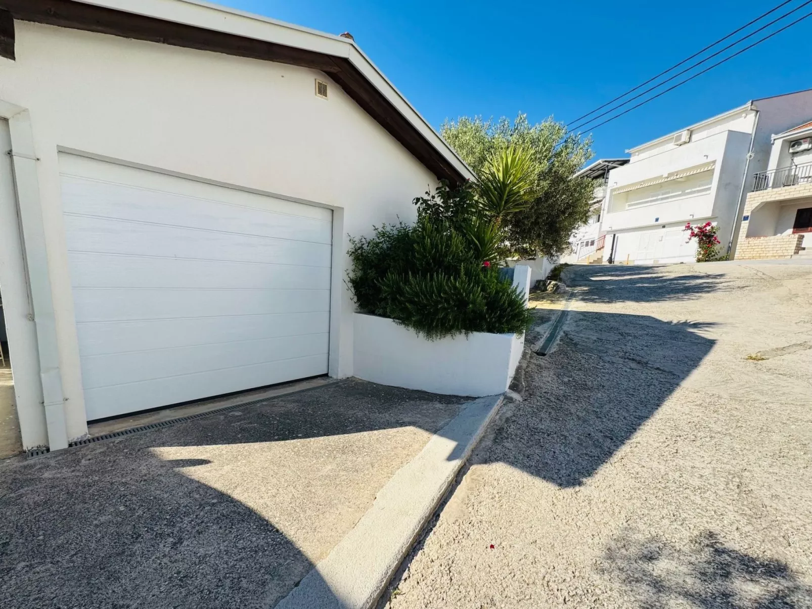 Angenehme Wohnung in Komarna mit privatem Parkplatz-Outside