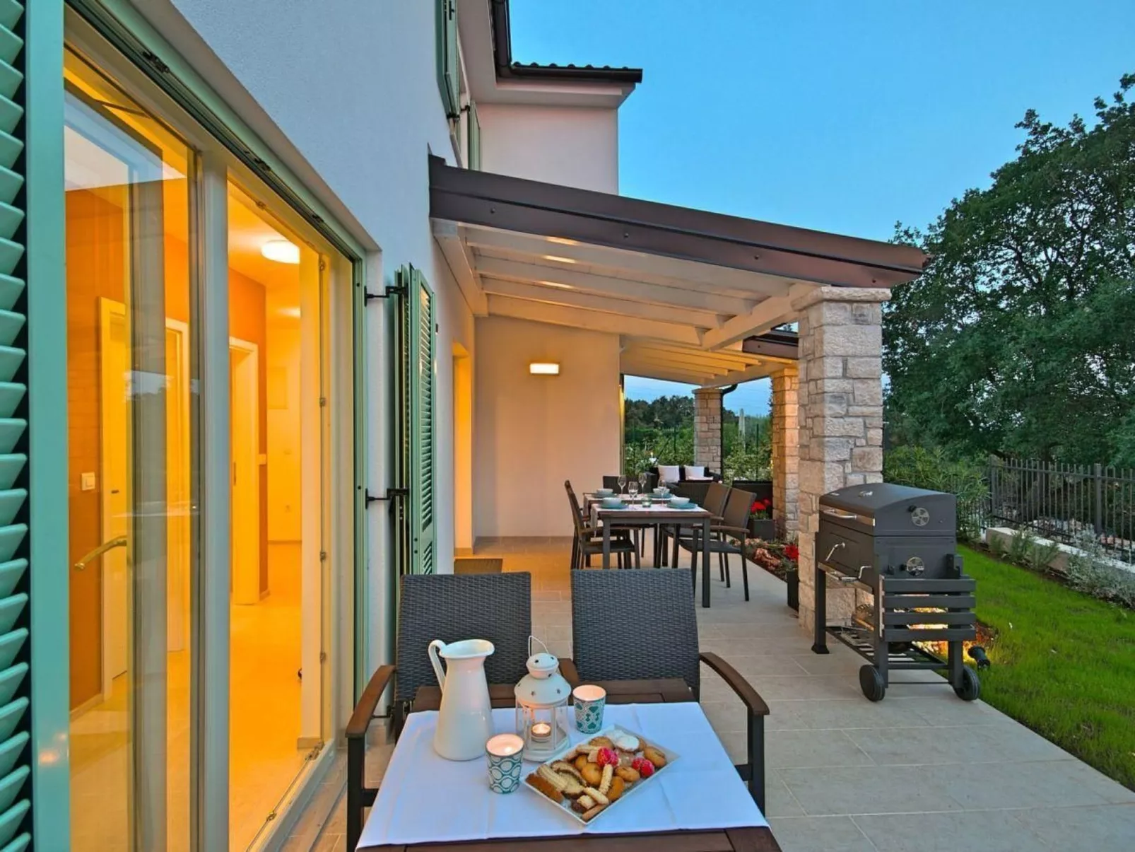 Villa Barbara-Outside