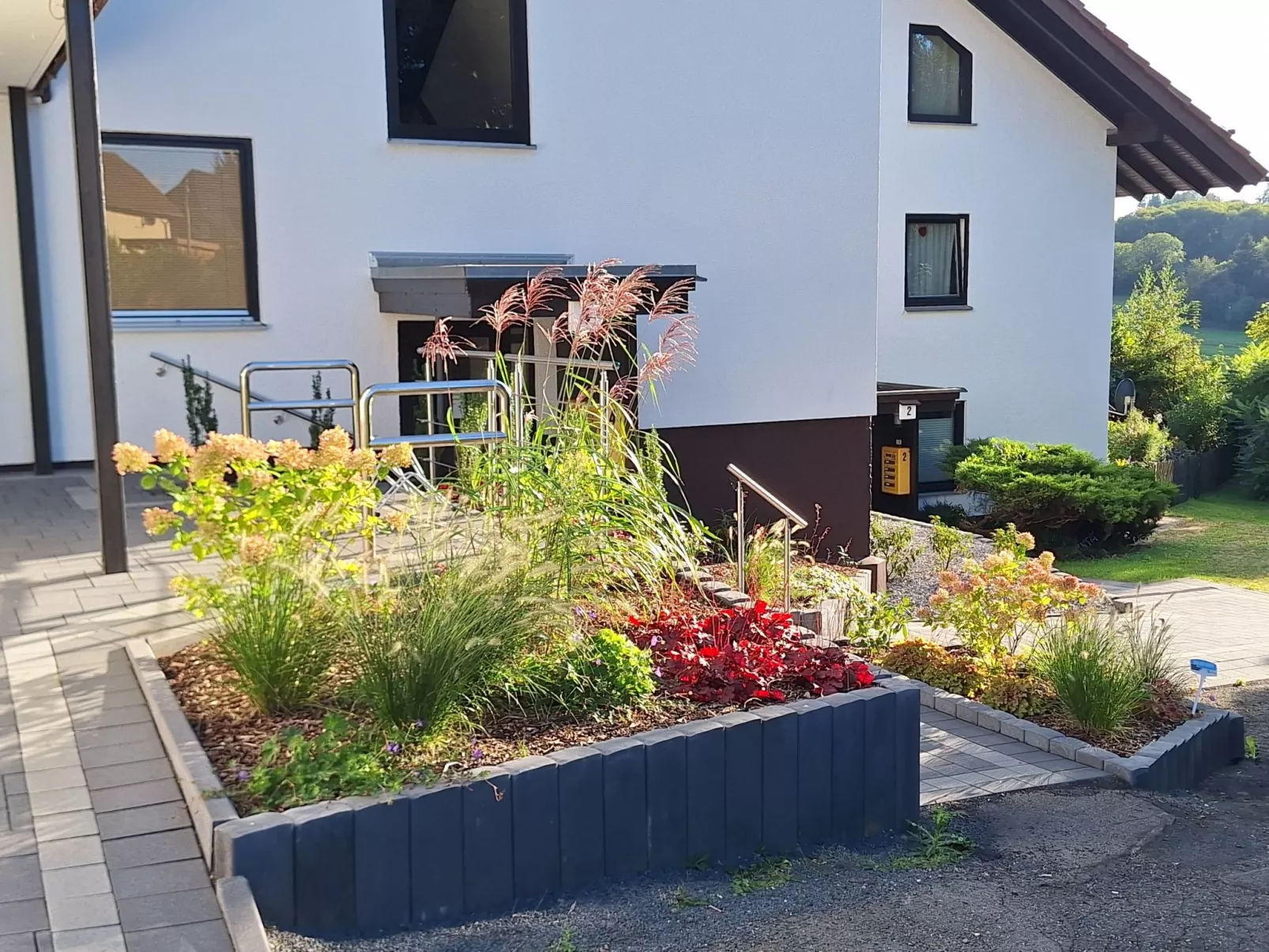 Paradies Hoffmann-Draußen