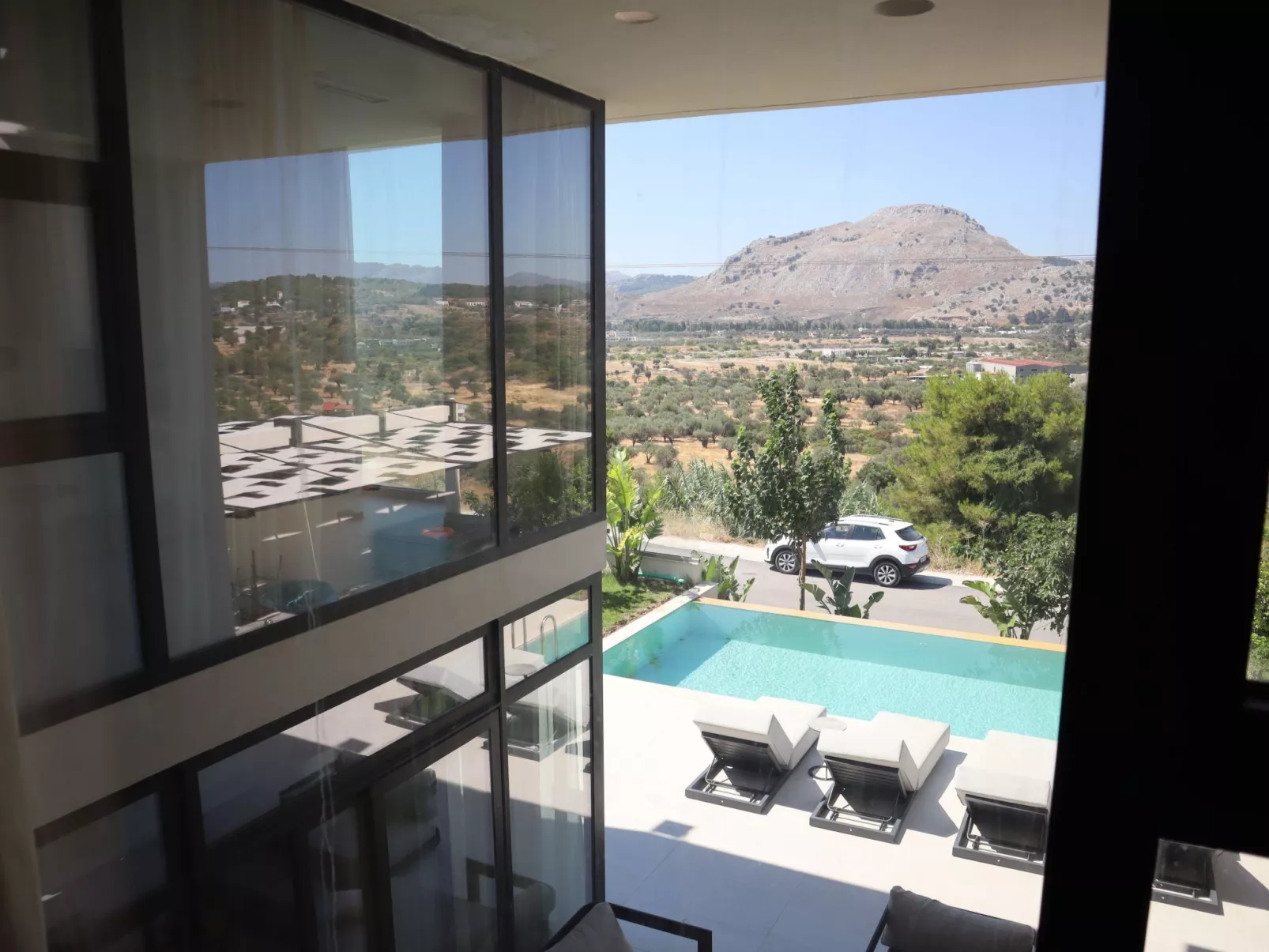 Trapezia Luxury Living -Garnet-Dehors