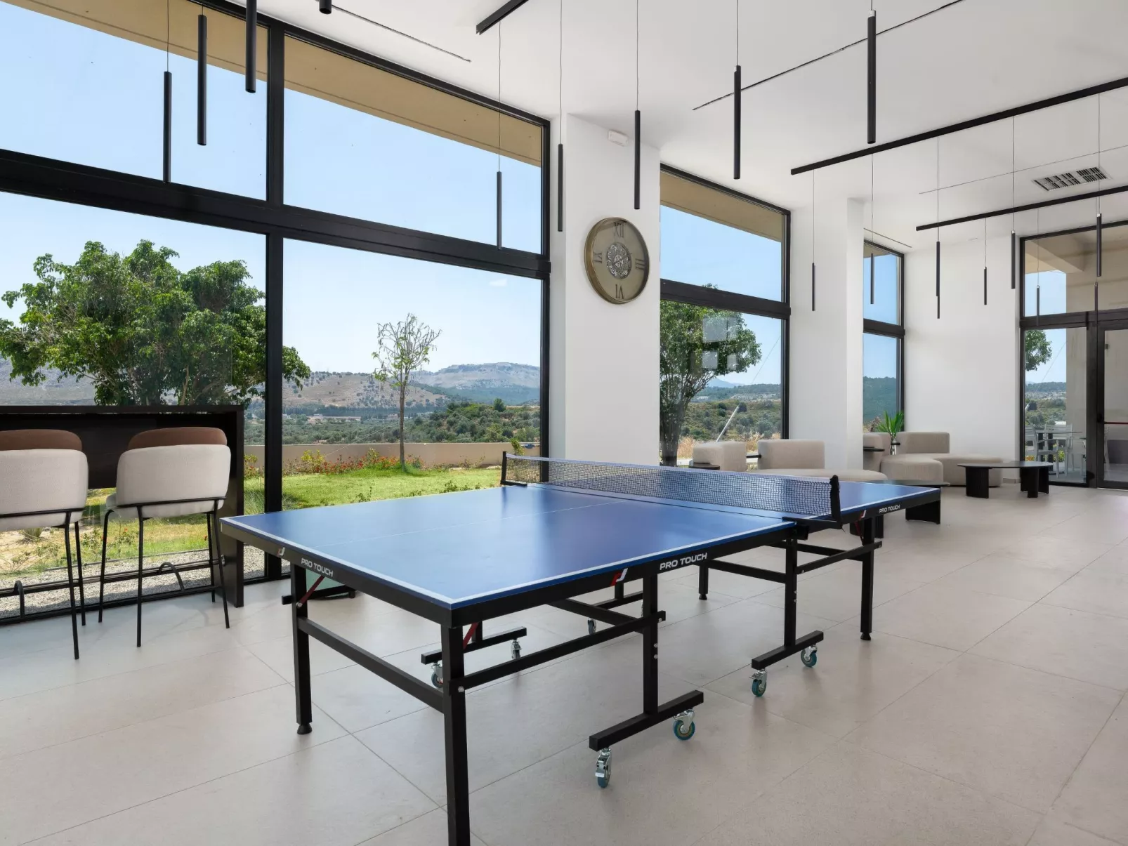 Trapezia Luxury Living - Diamond-Dedans