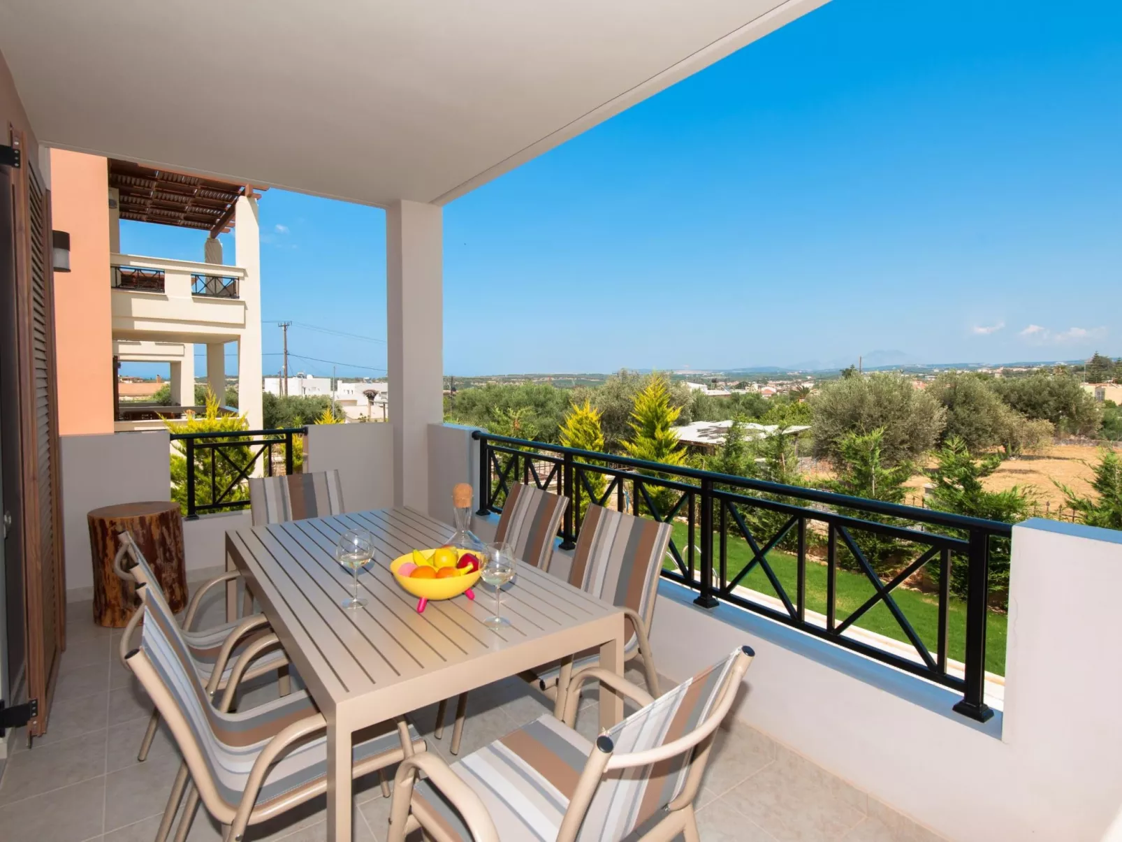 Ferienvilla Natur mit Pool und Terrasse-Image-tags.info