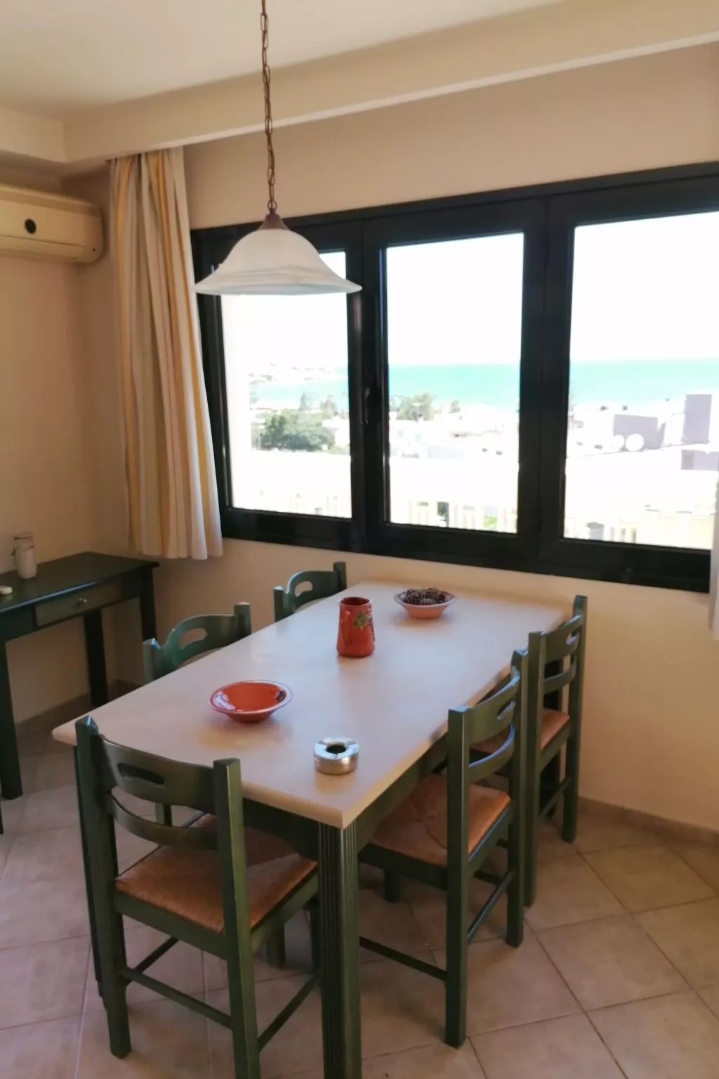 "Blue Horizon"-Drinnen