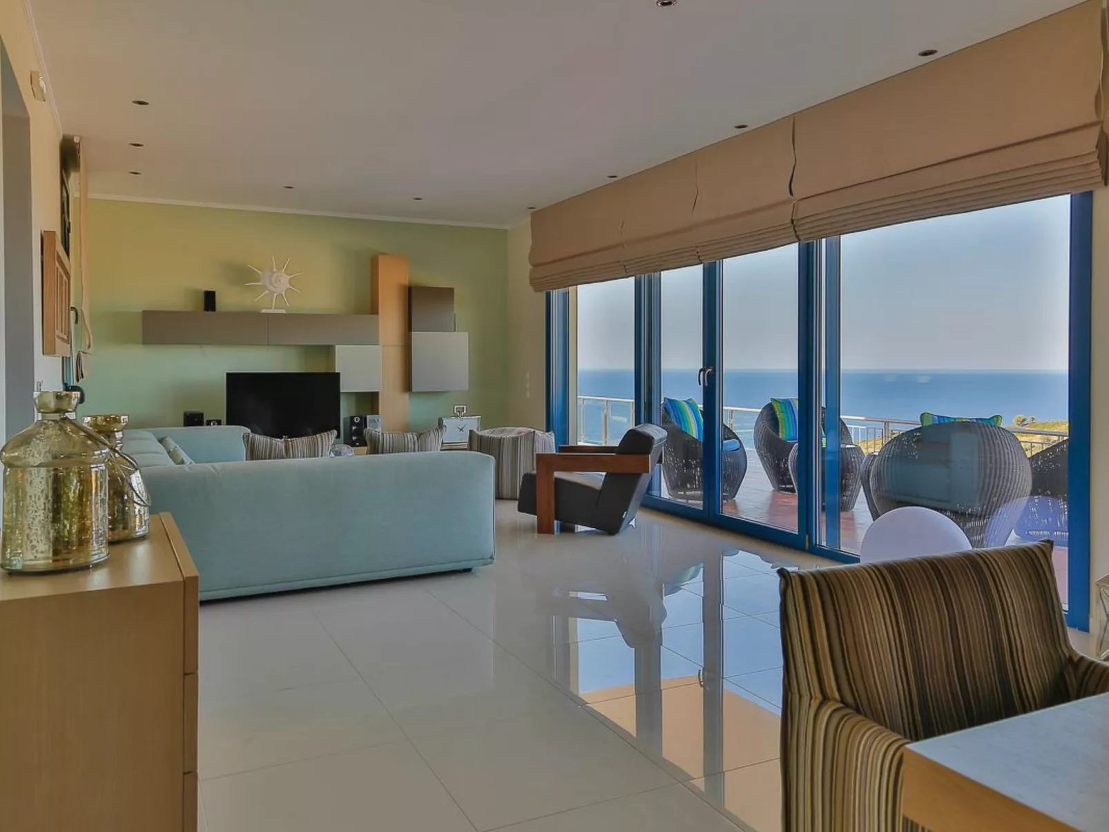 Mit Privatpool für 9 Personen ca. 200 m&sup2; in Pounta, Ägäis (Skiathos)-Dedans