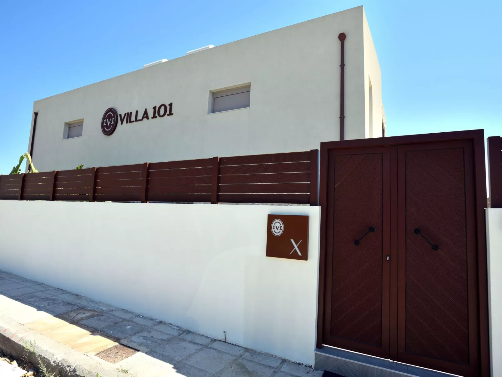 "Villa 101 X Rhodos"-Draußen
