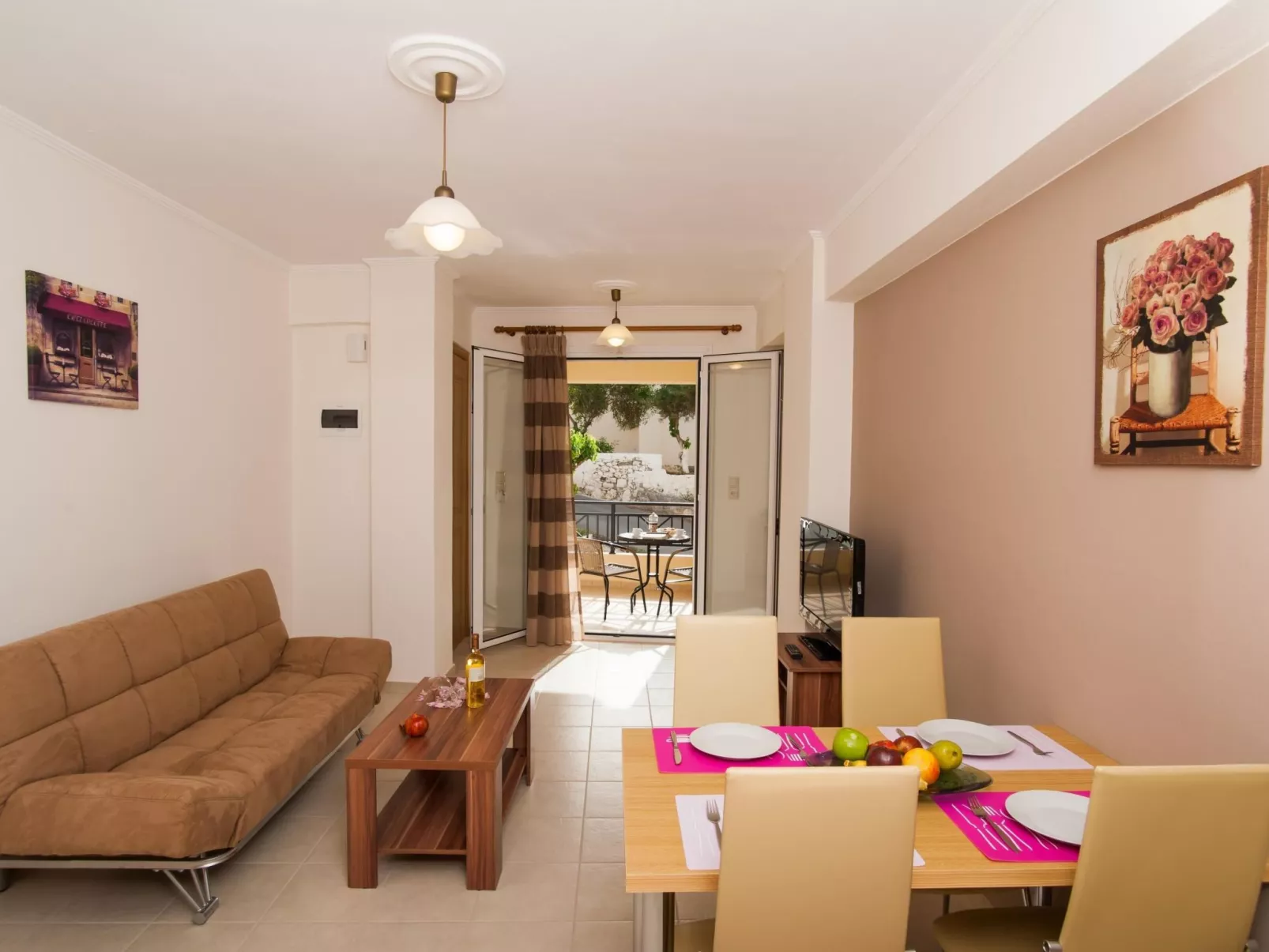 Mit Balkon für 3 Personen - Inside