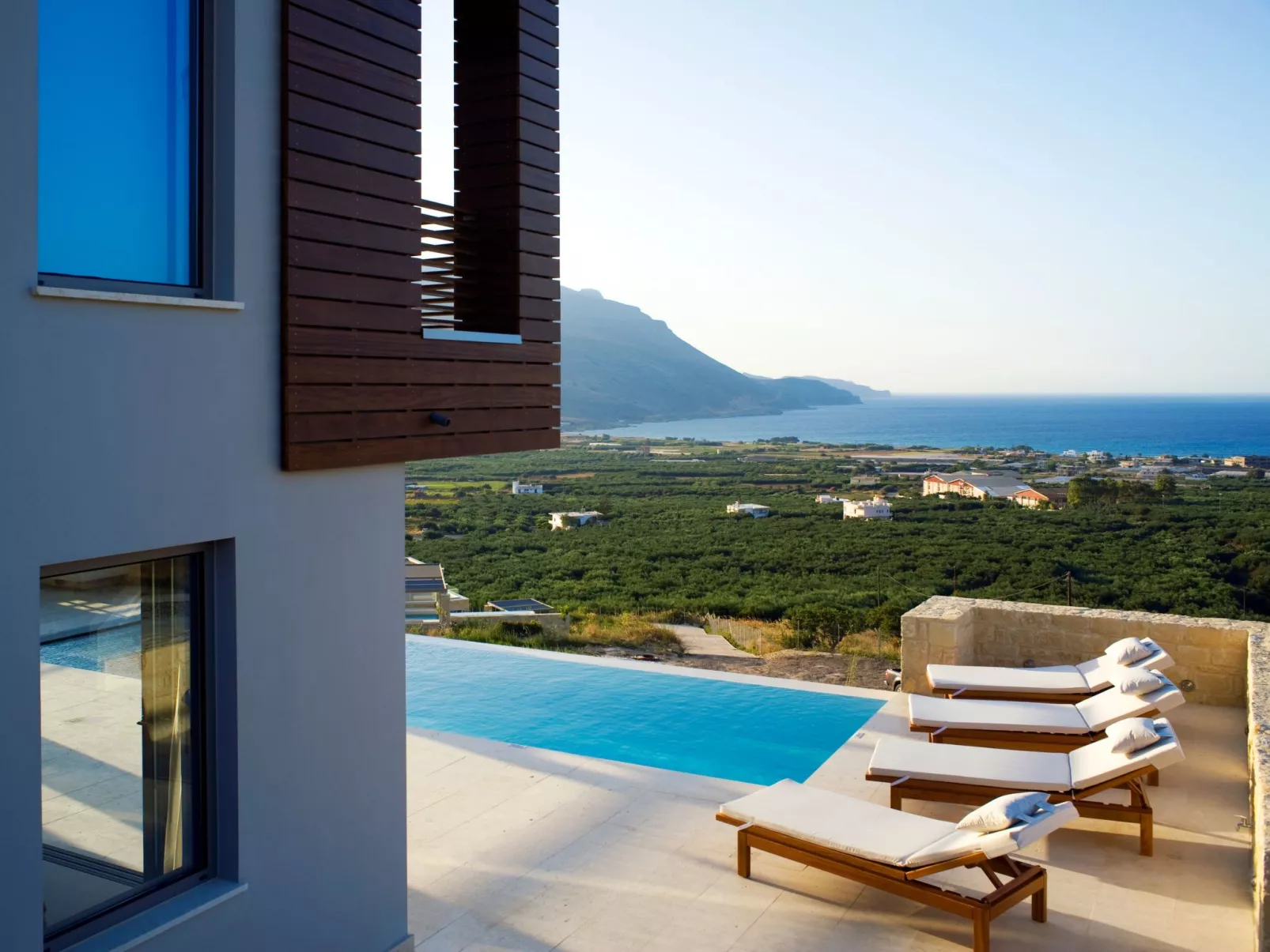 "Villa Symphony"-Draußen