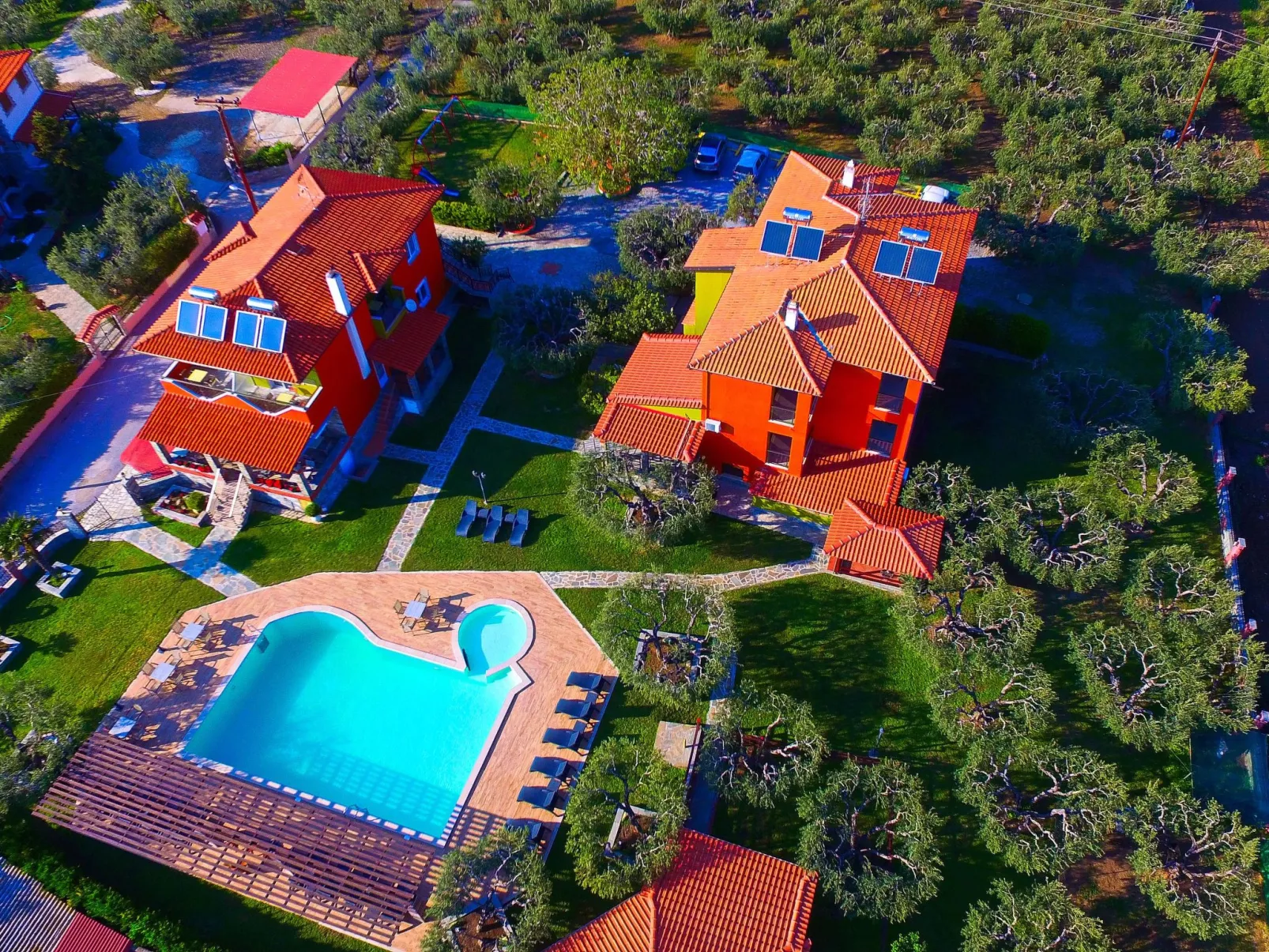 Elegantes Apartment im Erdgeschoss mit Gartenblick-Draußen