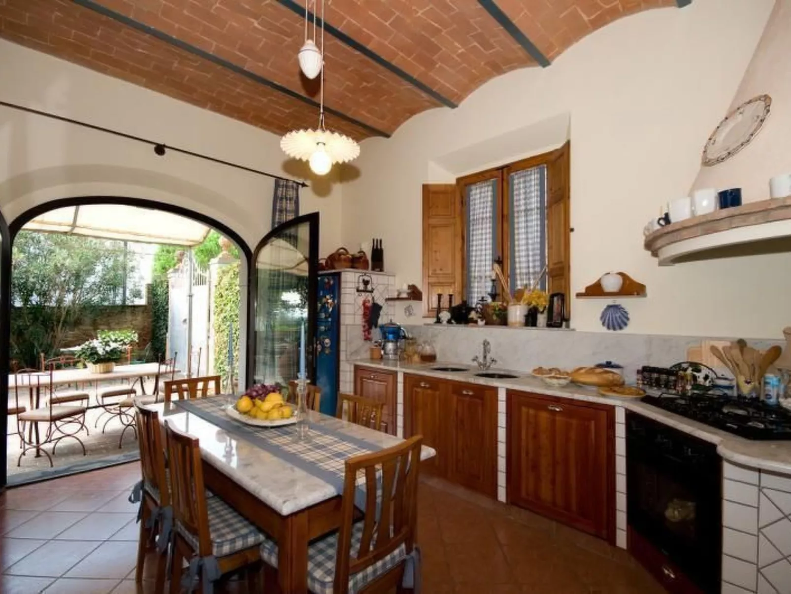 Villa Angelica Fabrik Peccioli-Inside