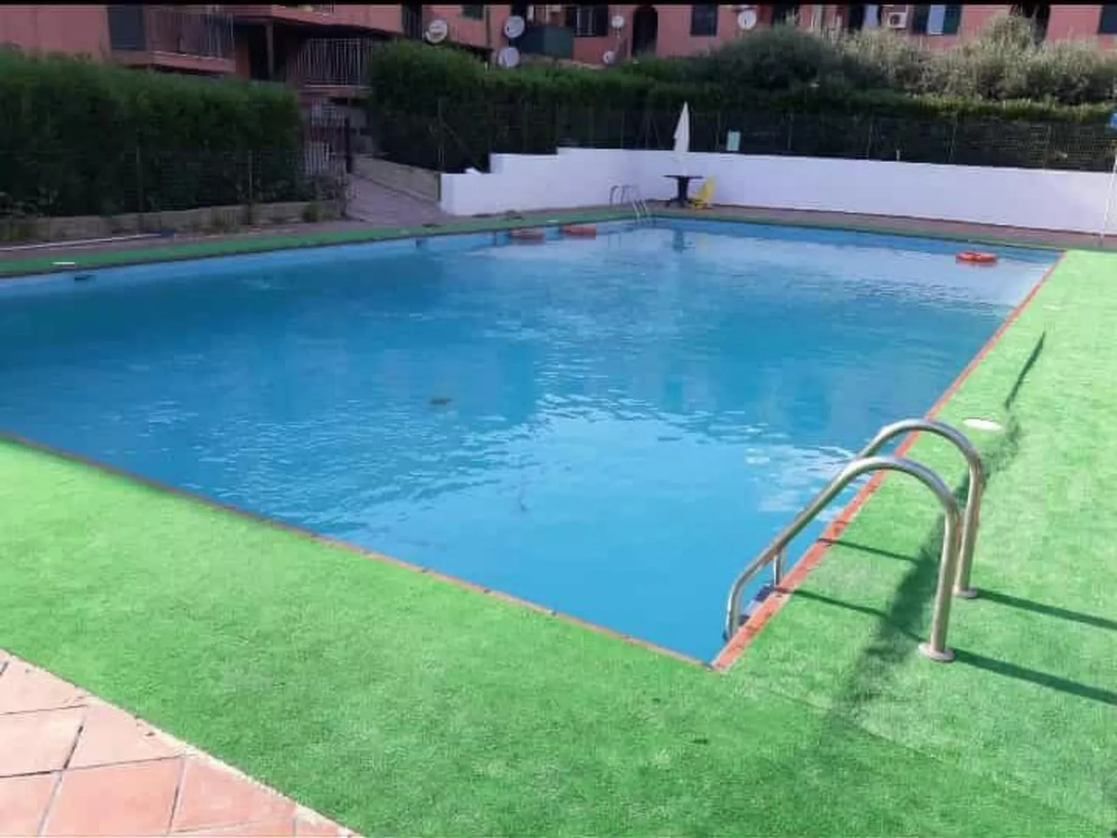 Mit Gemeinschaftspool-Image-tags.info