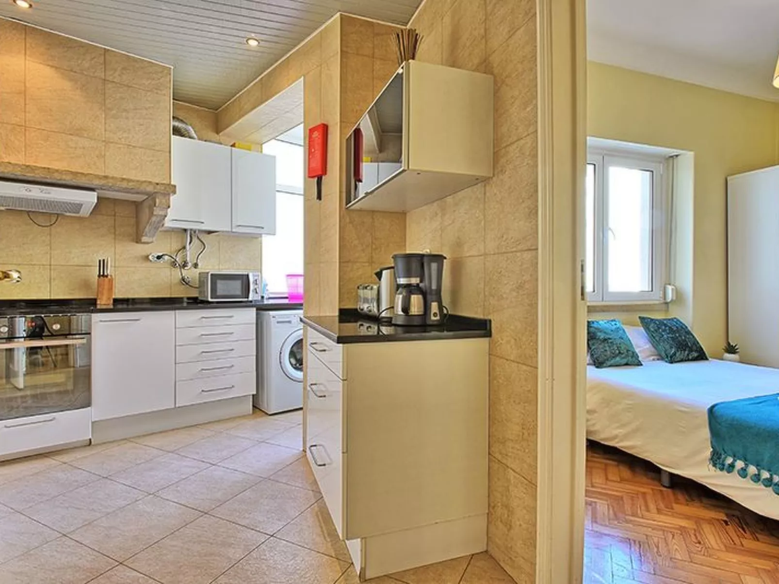 Admiral 2-Image-tags.info