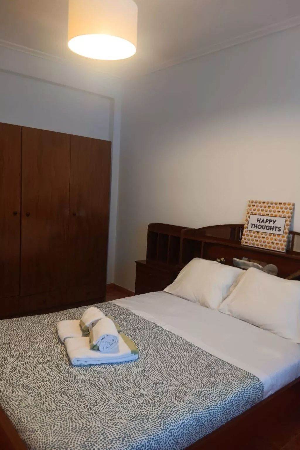 Mit den Füßen im Sand-Dedans