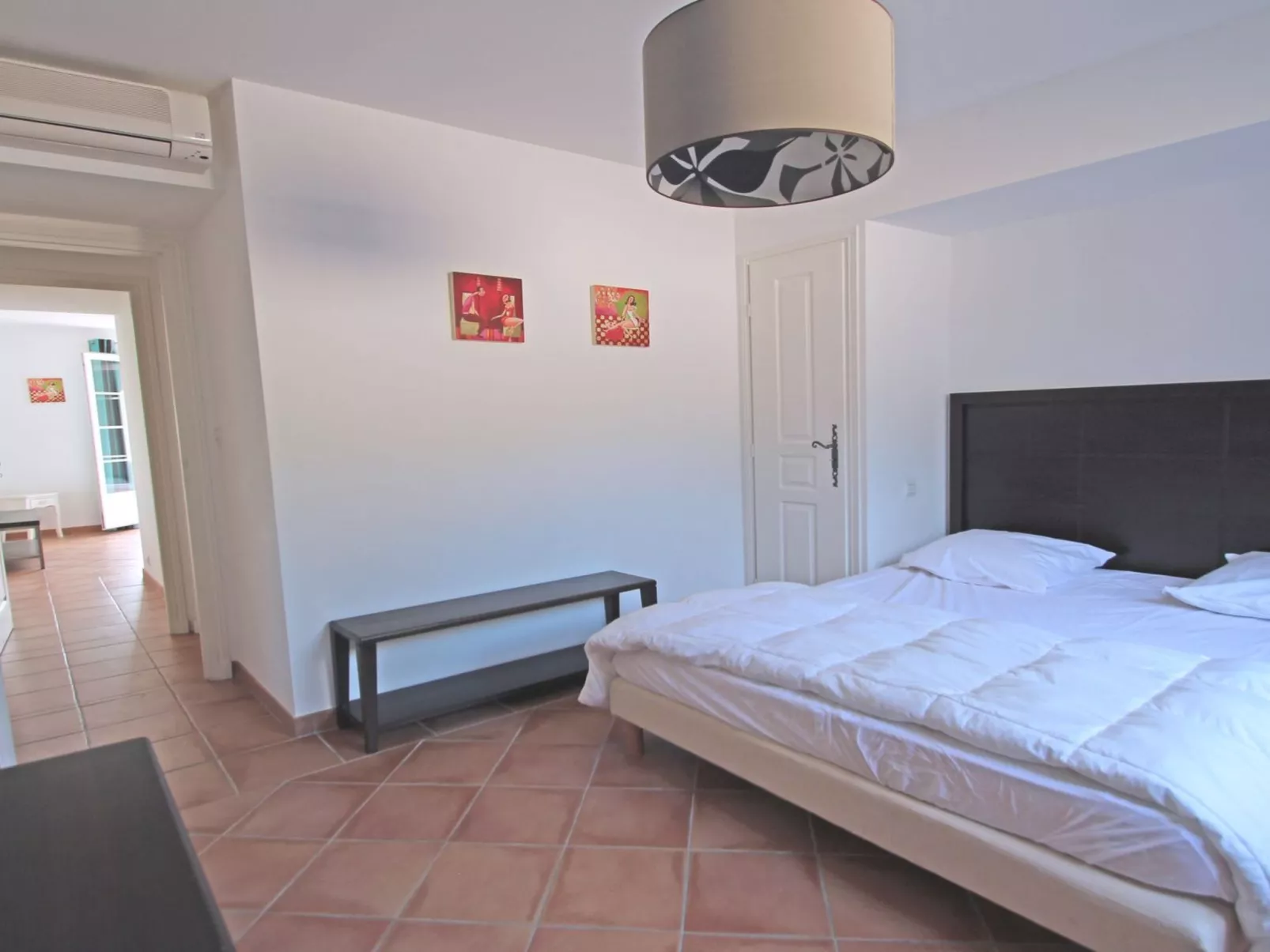 Villa Beauchene - Privates Schwimmbad - Klimaanlage - Drinnen