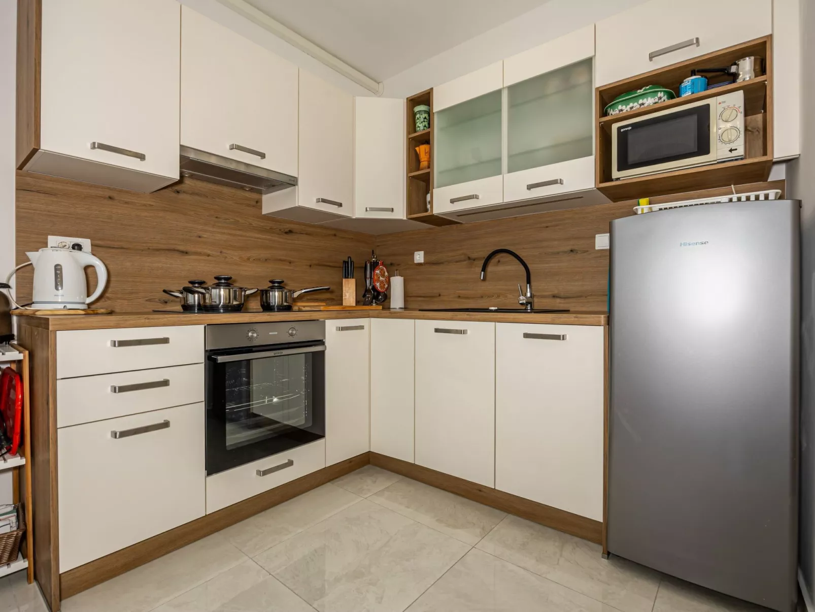 Familienappartement Balkon und Loggia mit Meerblick-Dedans