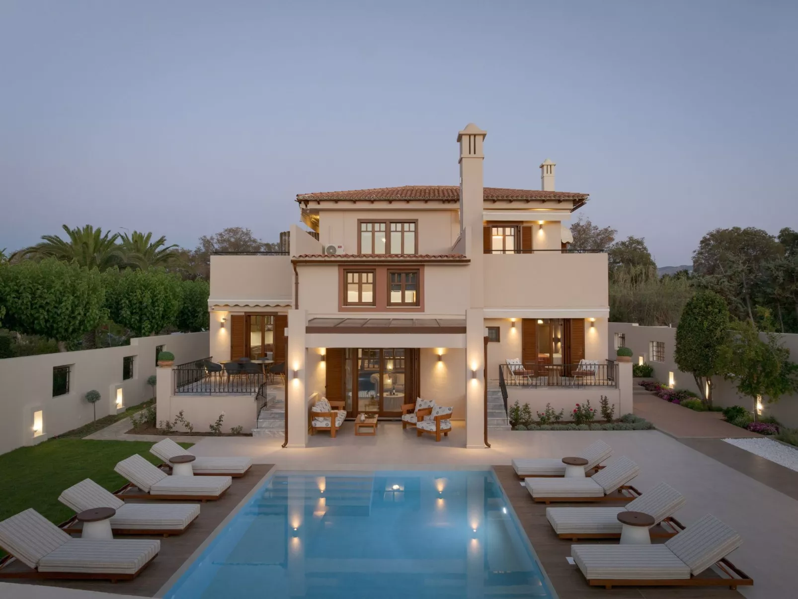 Neu renovierte Familienvilla mit privatem Pool BBQ-Image-tags.info