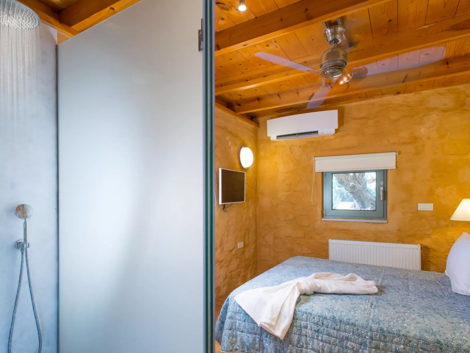 Anwesen "Olea Prime" mit Infinity-Pool-Dedans