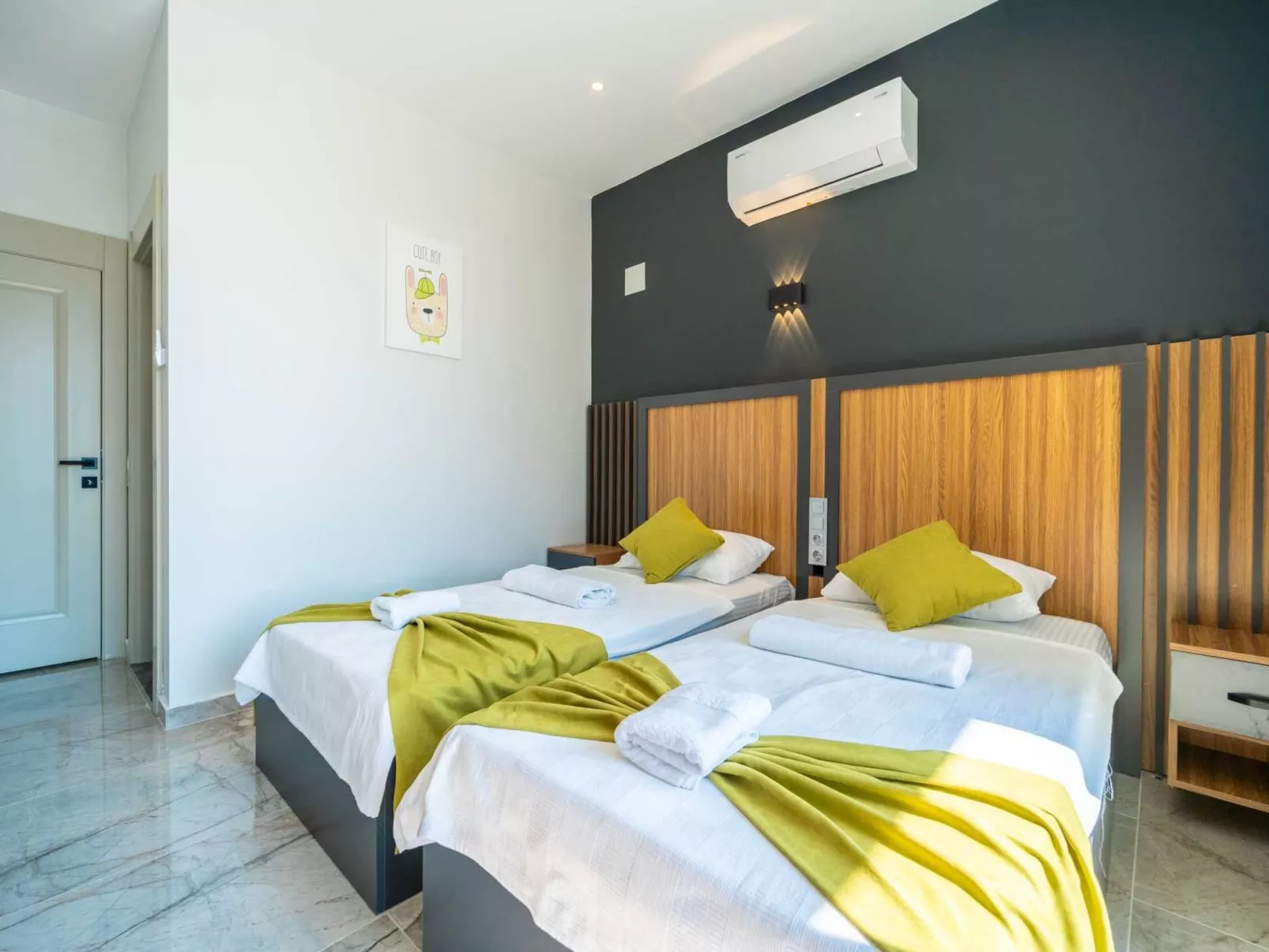 Luxuriöse Villa "Sard 3" mit Jacuzzi-Drinnen