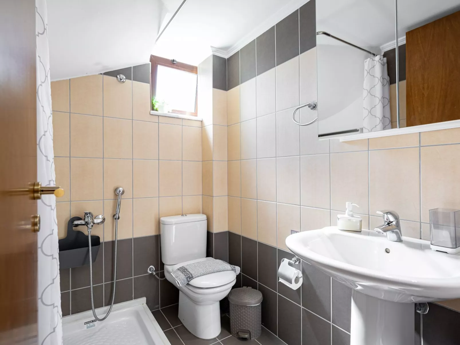 "Villa Nektar" mit privatem Pool-Dedans