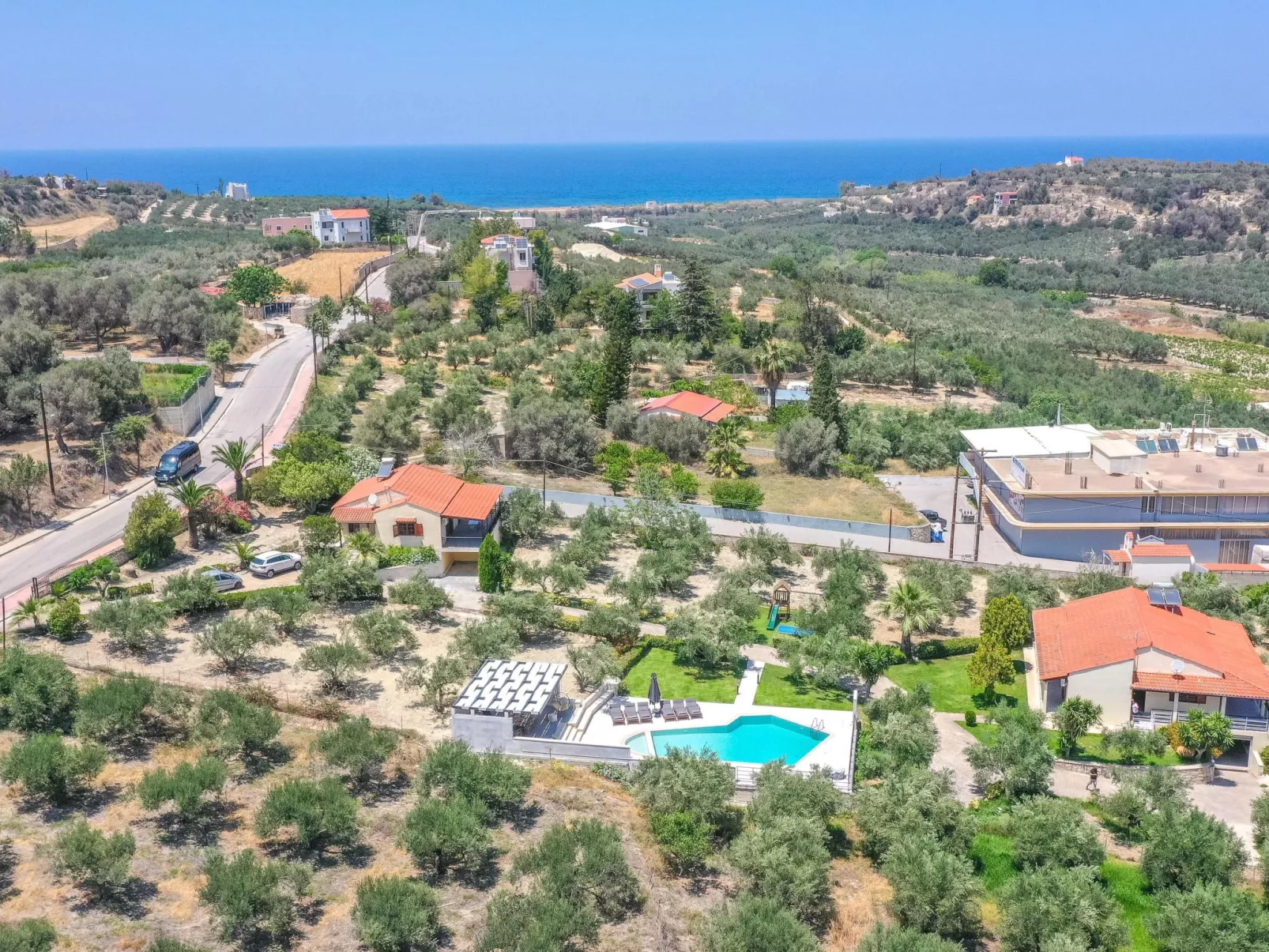 Großes Ferienhaus in Arkadi mit Großer Terrasse-Outside