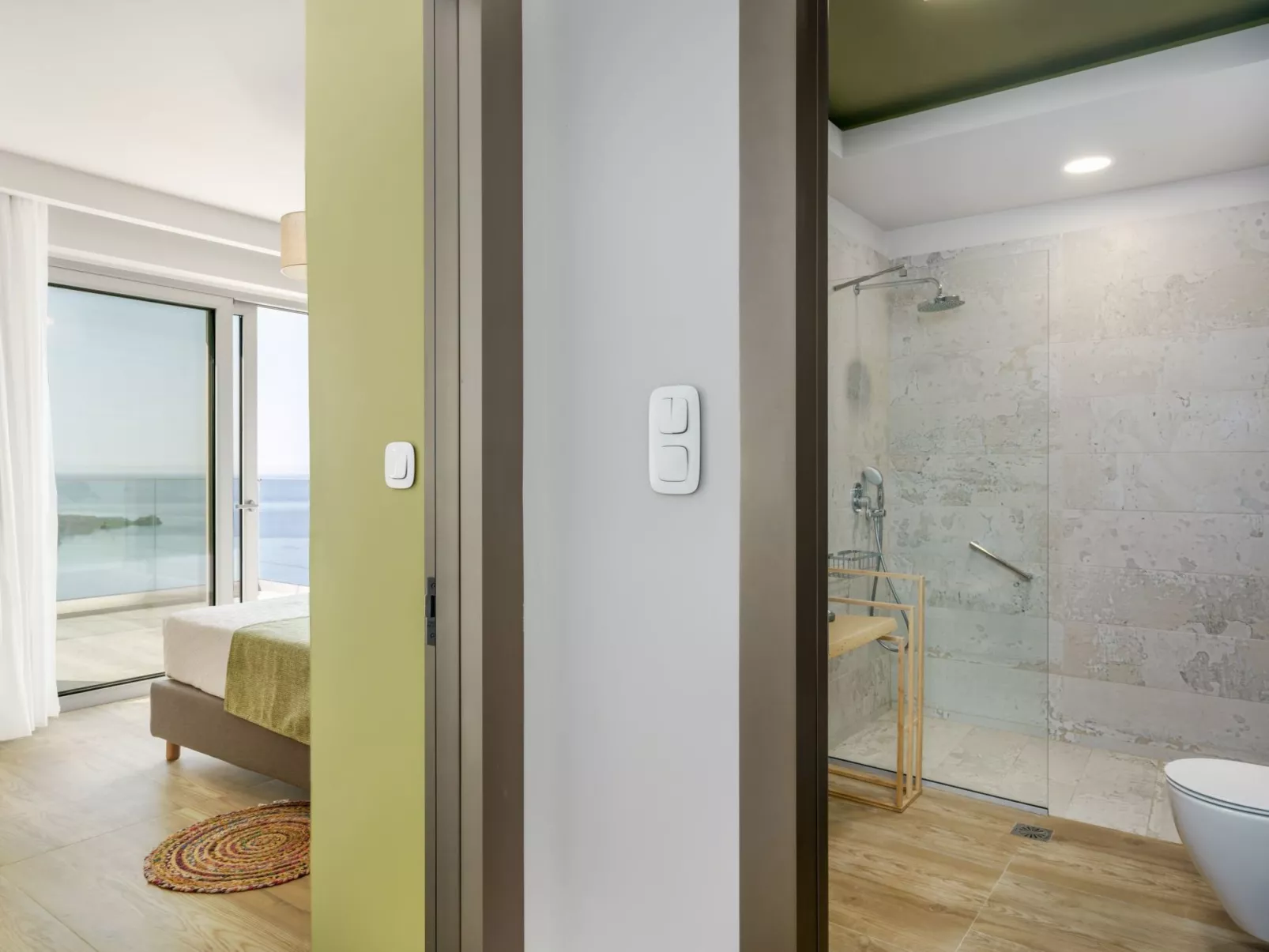 Neue Villa mit privatem Pool und BBQ, 2.5km zum Strand-Inside