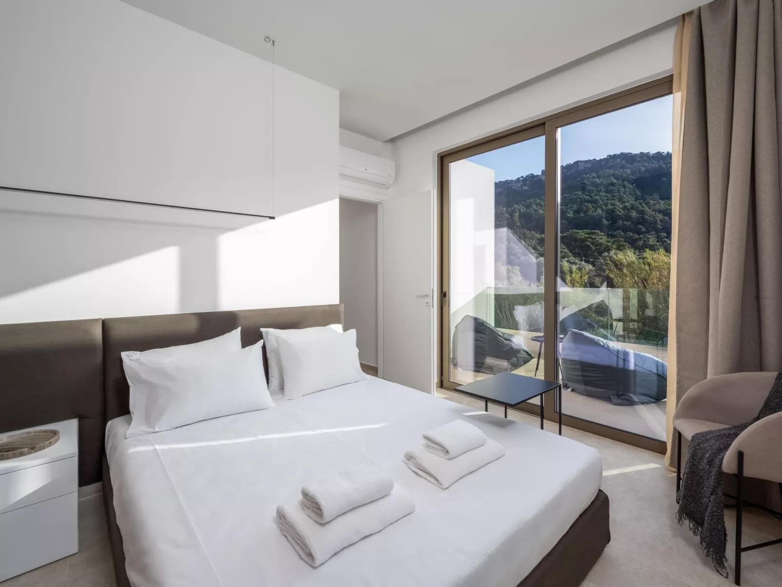 Haus Yiava-Image-tags.info